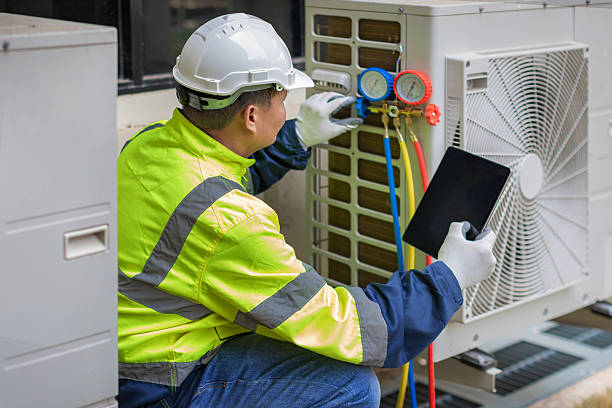 Professional Hvac technician working in Bernhards Bay, NY